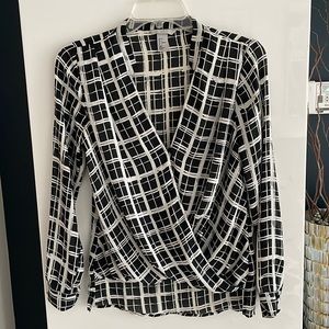 H&M Black & White Blouse Size 4
